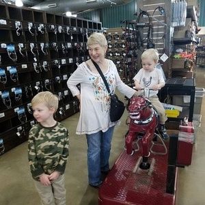 Meet your Posher, Lynn